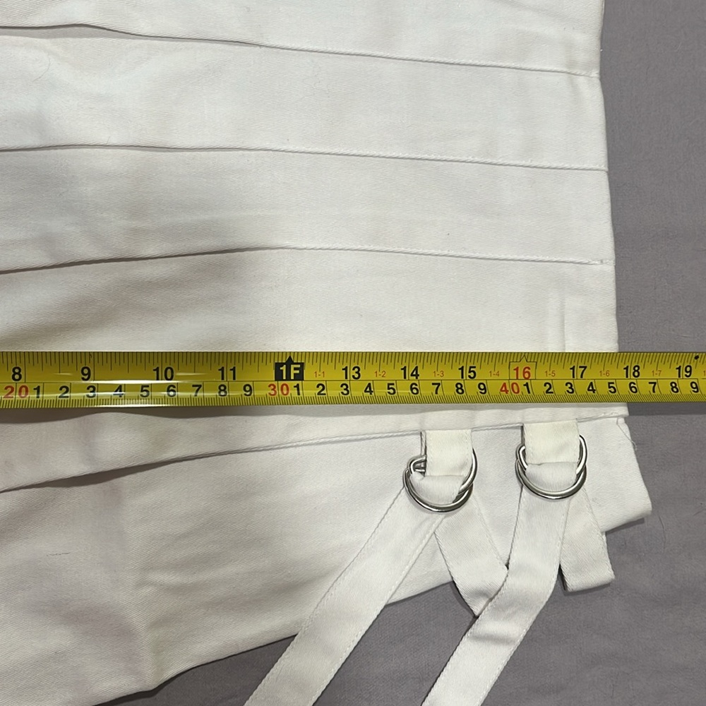 Pleated white mini skirt with no shorts underneath. - Picture 7 of 8